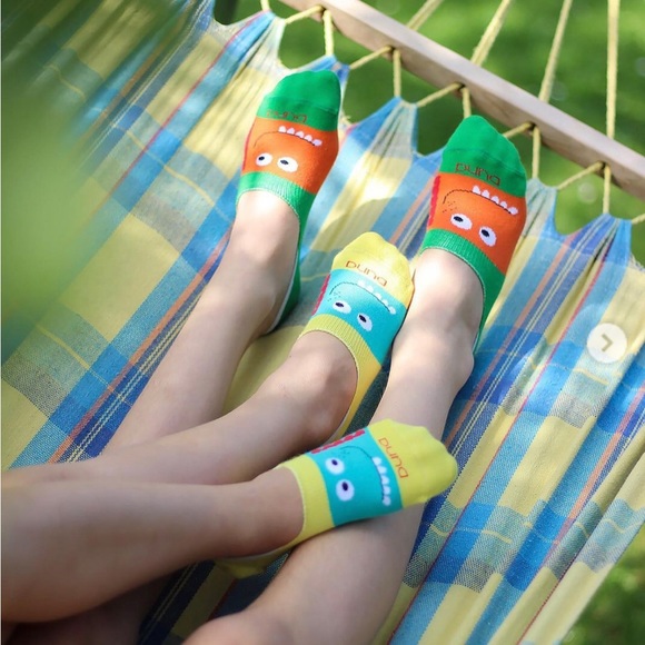 2 pairs of teens socks - Picture 2 of 6